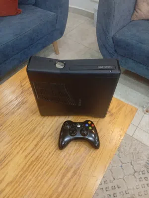 اكس بوكس 360 مهكر مستعمل بحالة ممتازة