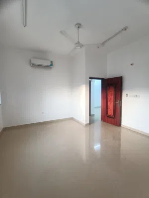 شقة للايجار في مرتفعات العامرات الأولى