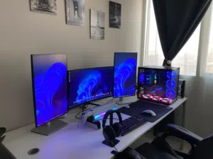 URGENT SELL FULL SETUP RTX 5060 i5 12400f 3 MONITOR 16gb ram