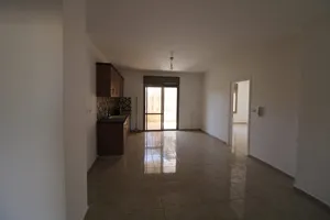 شقة غير مفروشة للايجار