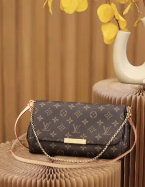 Louis Vuitton Monogram Clutch - high  Quality superclones (Mirror Image)