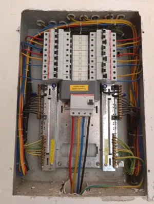 كهربائي متنقل داخل البصره