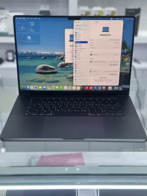 MACBOOK PRO M4 MAX CHIP  36 GB RAM 1 TB  CYCLE COUNT 5  60 DAYS ONLY USED  UNDER APPLE WARRANTY
