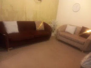 طقم كنب للضيوف او المعيشه