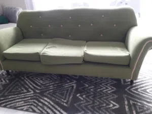 كنبة ثلاثية