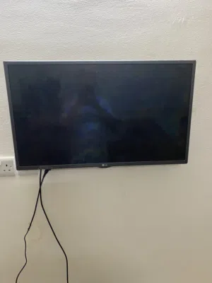 تلفزيون إل جي LG بحجم 32 بوصة عادي ليس سمارت نظيف جدا للبيع
