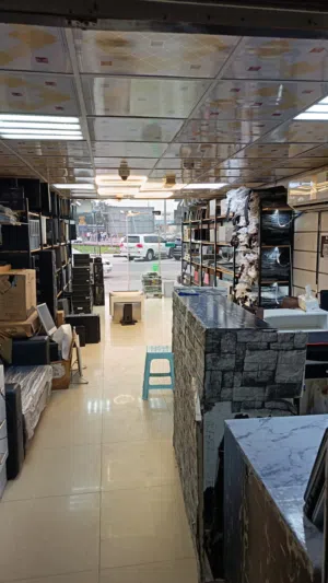 محل لابتوب وكمبيوتر جاهز للاستثمار للبيع shop for sale laptops and desktop in indistry 5