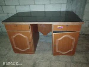 مكتب خشب للبيع