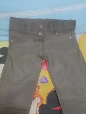 بنطلون بيج قابل للتفاوض