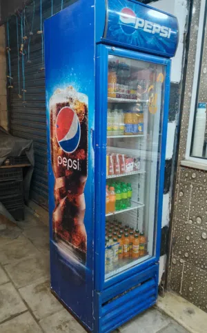 ثلاجه عرض ببسي للبيع