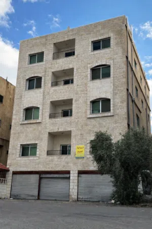 عمارة سكنية للبيع فرصة إستثمارية في أجمل مناطق منطقة ماركا الشمالية