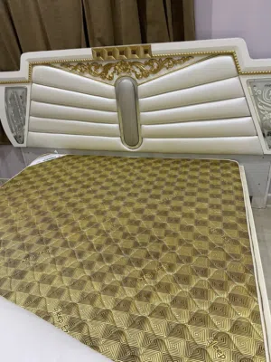سرير مقاس  king size لشخصين مع الدوشج