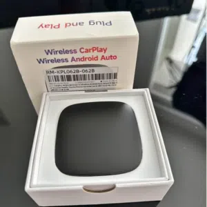 للبيع محول شاشة السيارة الذكي (Android 13 AI Box) - لاسلكي وجديد