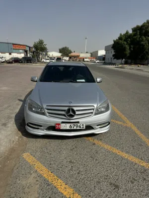 مرسيدس C300 2011 بدون حوادث صبغ اصلي
