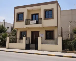 السلام عليكم ورحمة الله وبركاته،  منزل للايجار لمخزن او شركة في سوق الجمعة