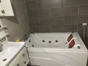 جاكوزي مستعمل