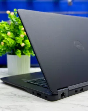 Dell Latitude E7450 Processor Core i5 5TH Gen 8GB Ram 256 GB Storage 14-inch screen size