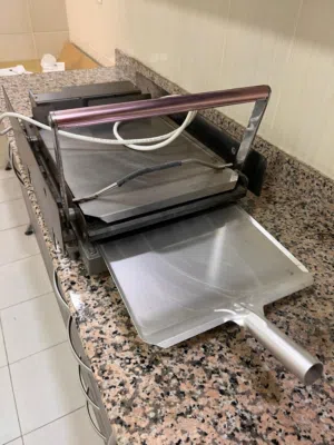 Sandwich Press / Panini Grill تحمص السندوتشات للمطاعم