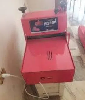 ماكينه الشبشب الفل يدوي مستعمله+ خمس اسطمبات بسعر 12000