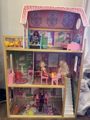 KidKraft Wooden Dollhouse 3 floors بيت دمى خشبي كبير