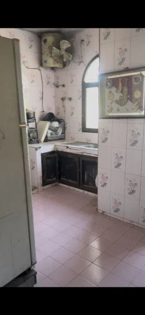 1 room bath with attached kitchen