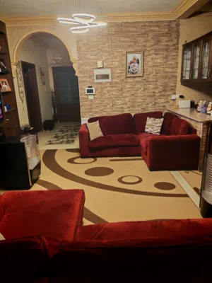 شقه للبيع غير مفروشه من المالك مباشره