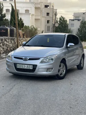 هونداي. i30برايفت عداد 81الف الاصل السياره بوضع الشركه