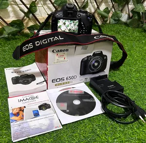 للبيع كاميرا  Canon EOS 650D