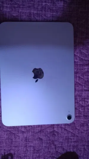 Apple iPad 128 GB in Basra