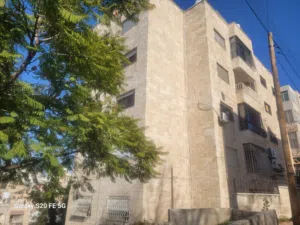 151 m2 3 Bedrooms Apartments for Sale in Amman Jabal Al-Lweibdeh