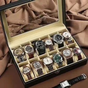 صندوق حفظ الساعات فخم جدا باخد 12 ساعه ب19 دينار