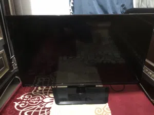 شاشات بدون سمارت