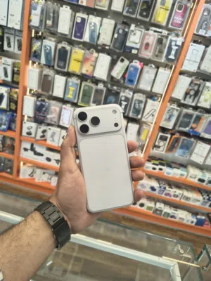 iphone 17 pro max  256g sliver esim بطارية 100% جهاز وكالة  خالي من خدوش