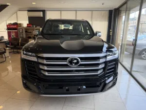 Toyota Land Cruiser VX_R hev 2025 زيرو وارد و كفالة الوكيل