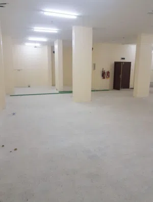 مخزن الايجار ف بركاء