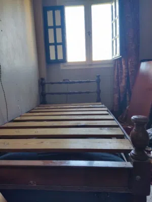 سرير خشب زان