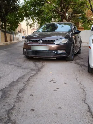 سيارة-بولو-متور-1200-تيربو-جير-عادي-السيارة-بحالة-الوكالة-ماشية-115-الف
