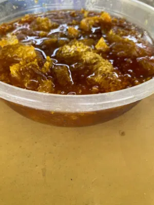 عسل الدار للبيع