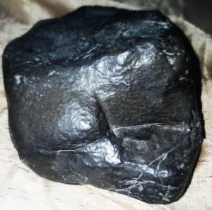 الجمال الأسود...Black Beauty Meteor