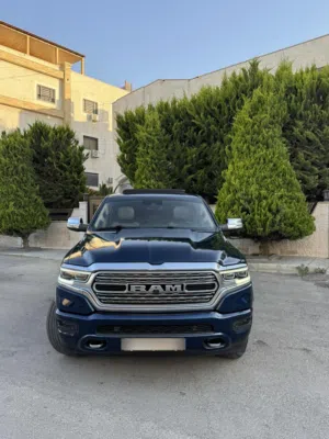 Dodge Ram 1500 Limited 2020 اعلى مواصفات لون خارجي نادر ووميز غرفه عسلي كاميرات 360 قابل للتفاوض