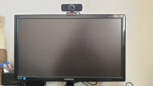 شاشة سامسونج مع كاميرا ريدرجاون