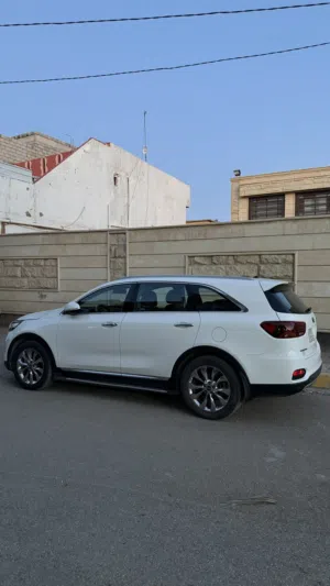 كيا سورينتو 2018 للبيع