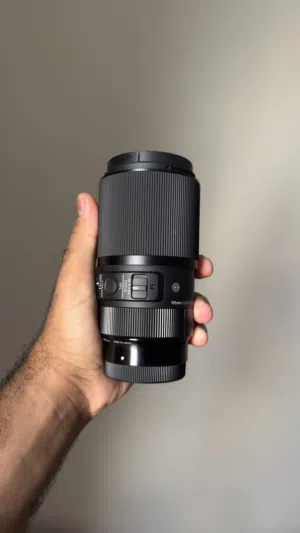 SIGMA 105mm F2.8 DG DN - PERFECT CONDITION