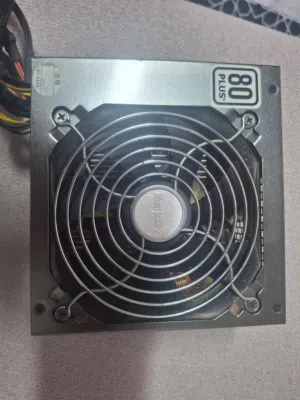 Huntkey 600 w 80+