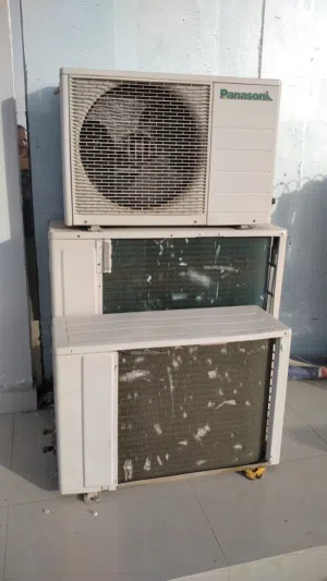اتنين مكيف أمورهم طيبه بحاله جيده جدا مكيف 2 طن أو جنرال ومكيف باناسونيك 1.5 طن