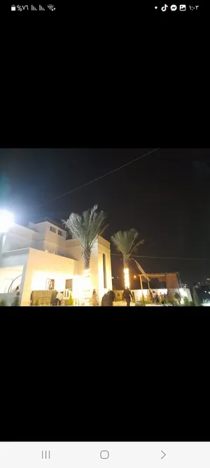 4 Bedrooms . 4 Bathrooms . 260 m20