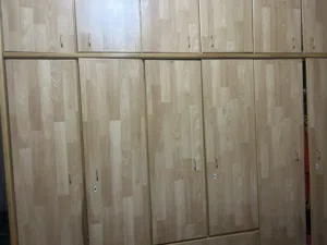 خزانة نظيفة من الداخل