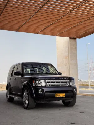Land Rover LR4 2016