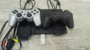 السلام عليكم PS2 مهكر للبيع اقرأ الوصف