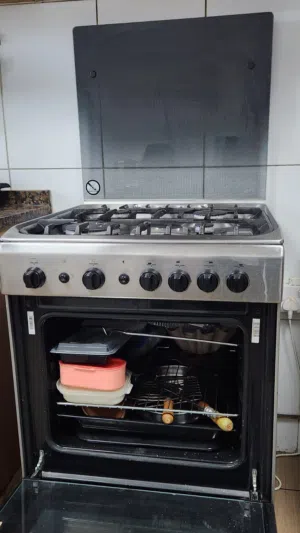 Indesit cooking range